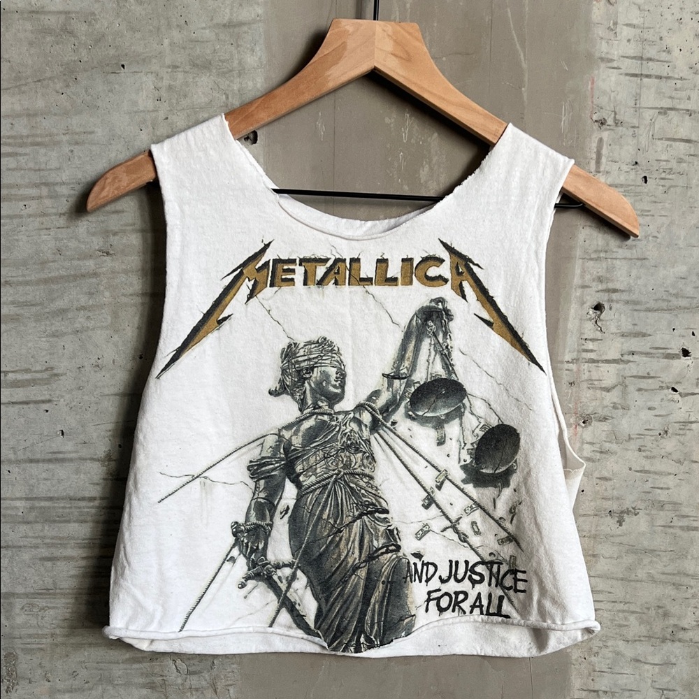 Metallica White Graphic Tank Top